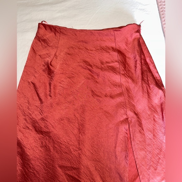 Silky Skirt - Picture 2 of 6